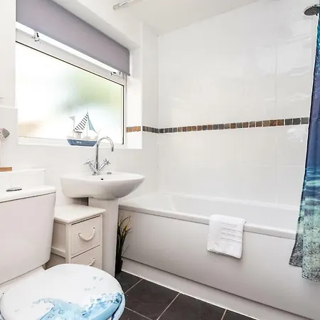 St Elsewhere - Comfy And Trendy, Sleeps Up To 6! *
